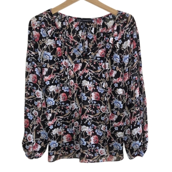 WHBM | Floral Long Sleeve Popover Blouse with Crochet Ladder Detail Size 6 - Picture 8 of 8